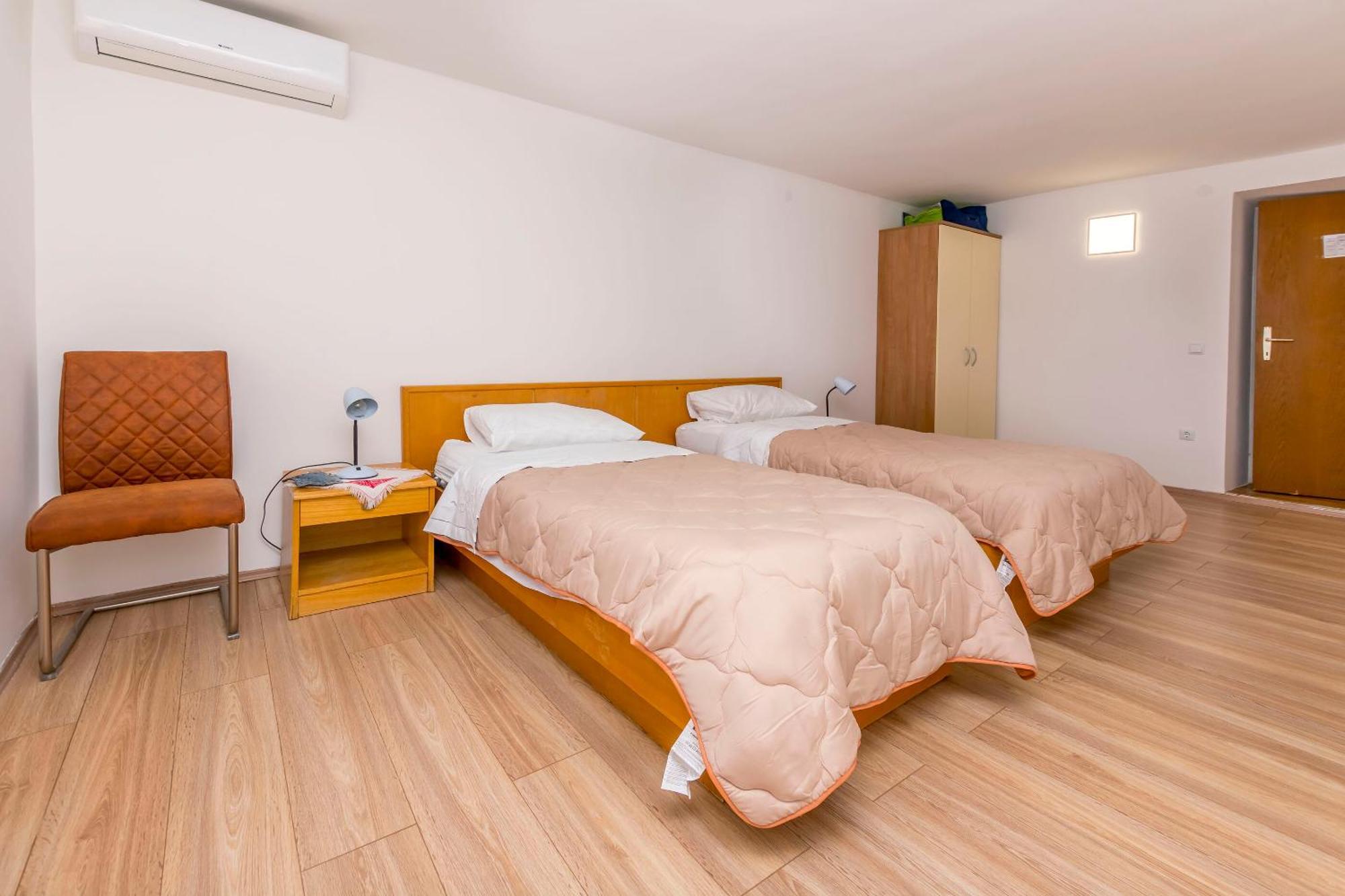 Apartment Jelena Primosten Ngoại thất bức ảnh